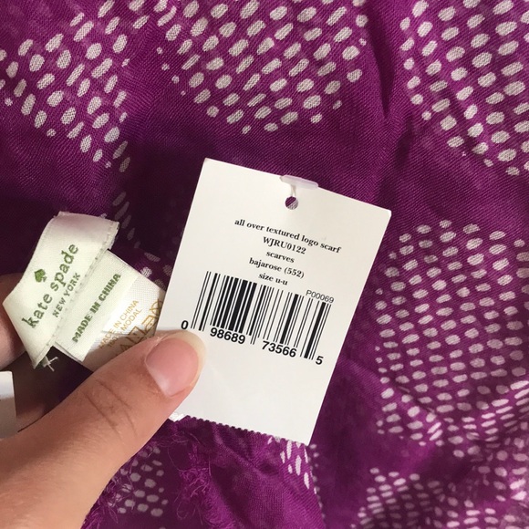 Kate spade scarf ♠️ - Picture 3 of 3